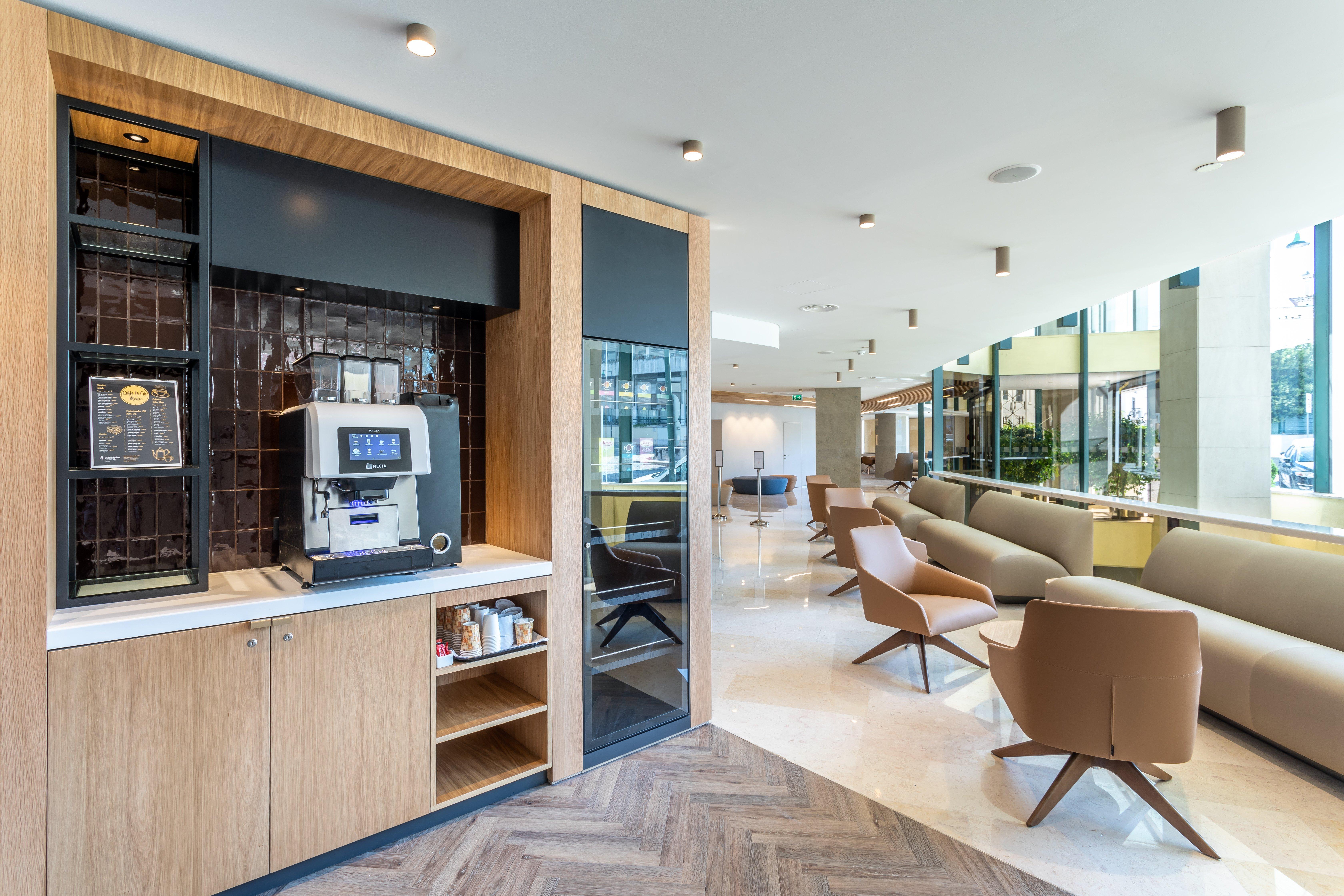 Holiday Inn Lisbon By Ihg Esterno foto