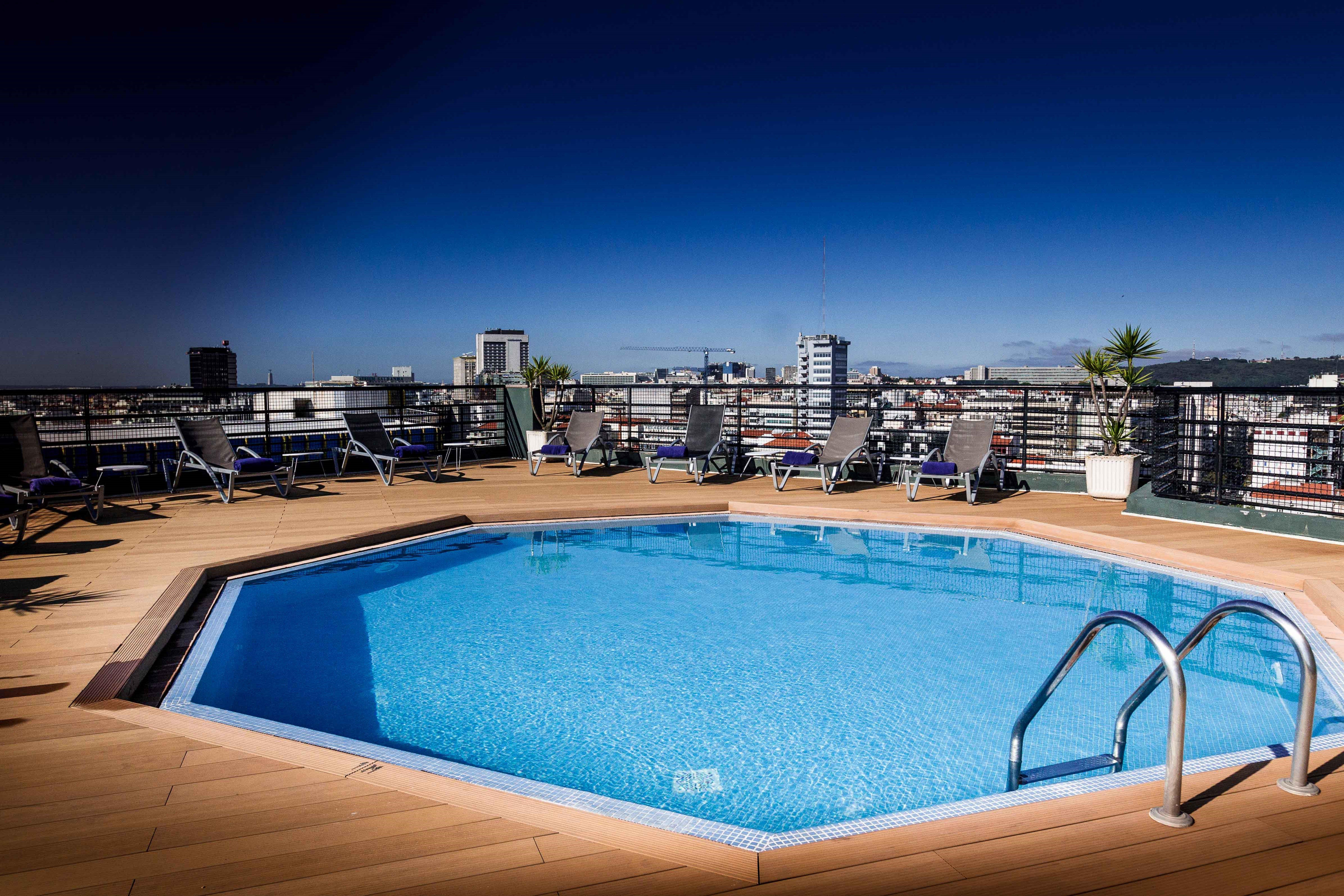 Holiday Inn Lisbon By Ihg Esterno foto