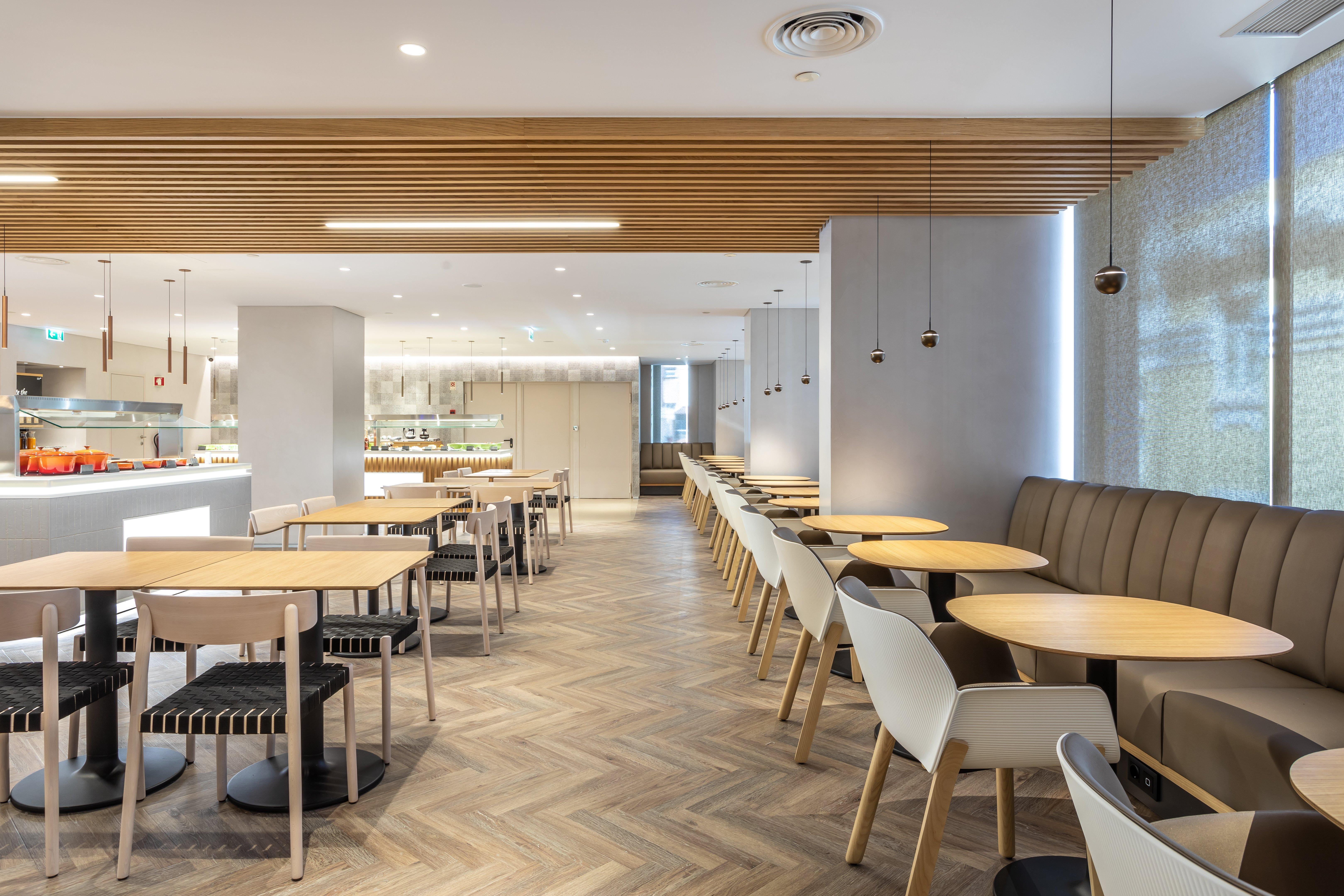 Holiday Inn Lisbon By Ihg Esterno foto