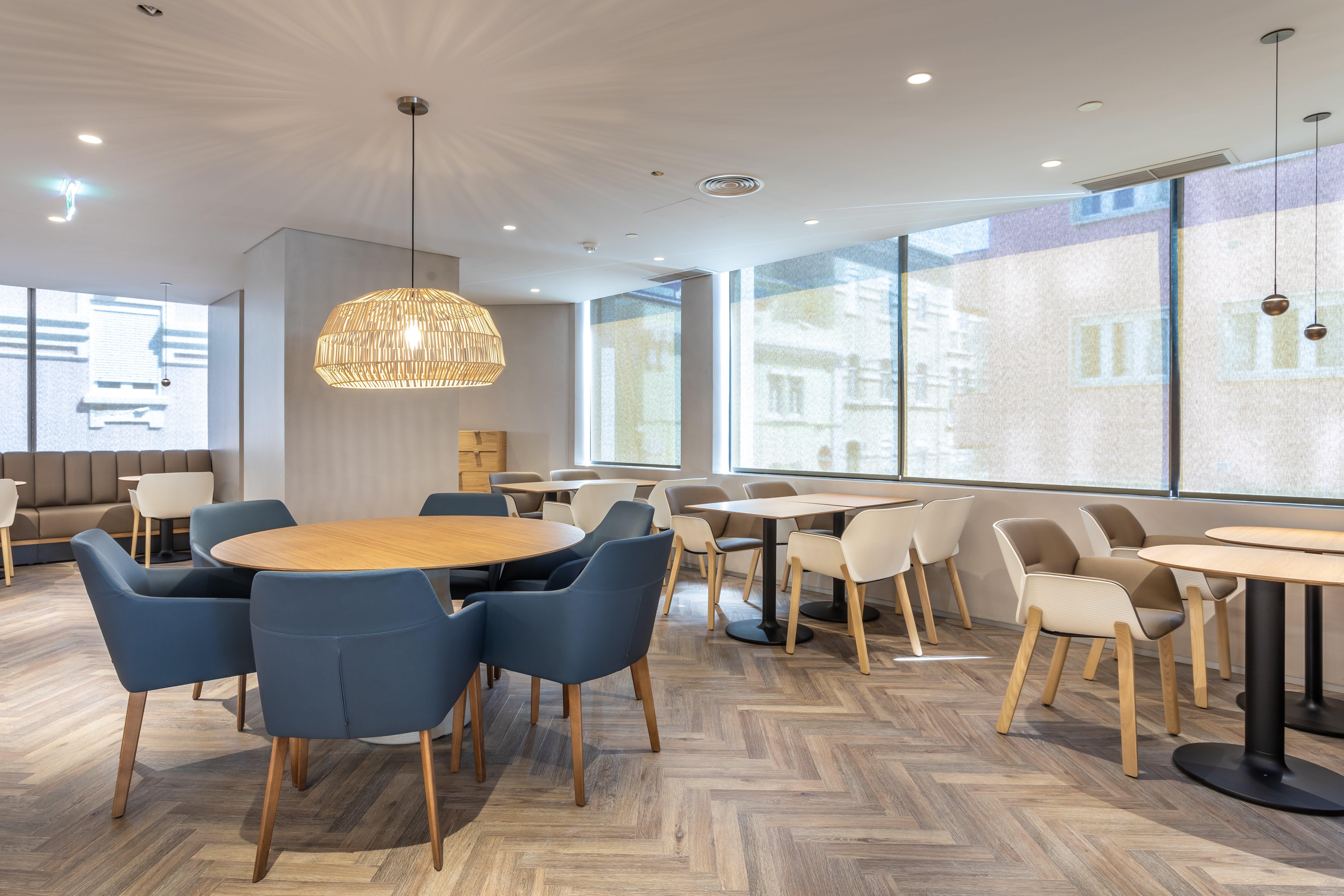 Holiday Inn Lisbon By Ihg Esterno foto