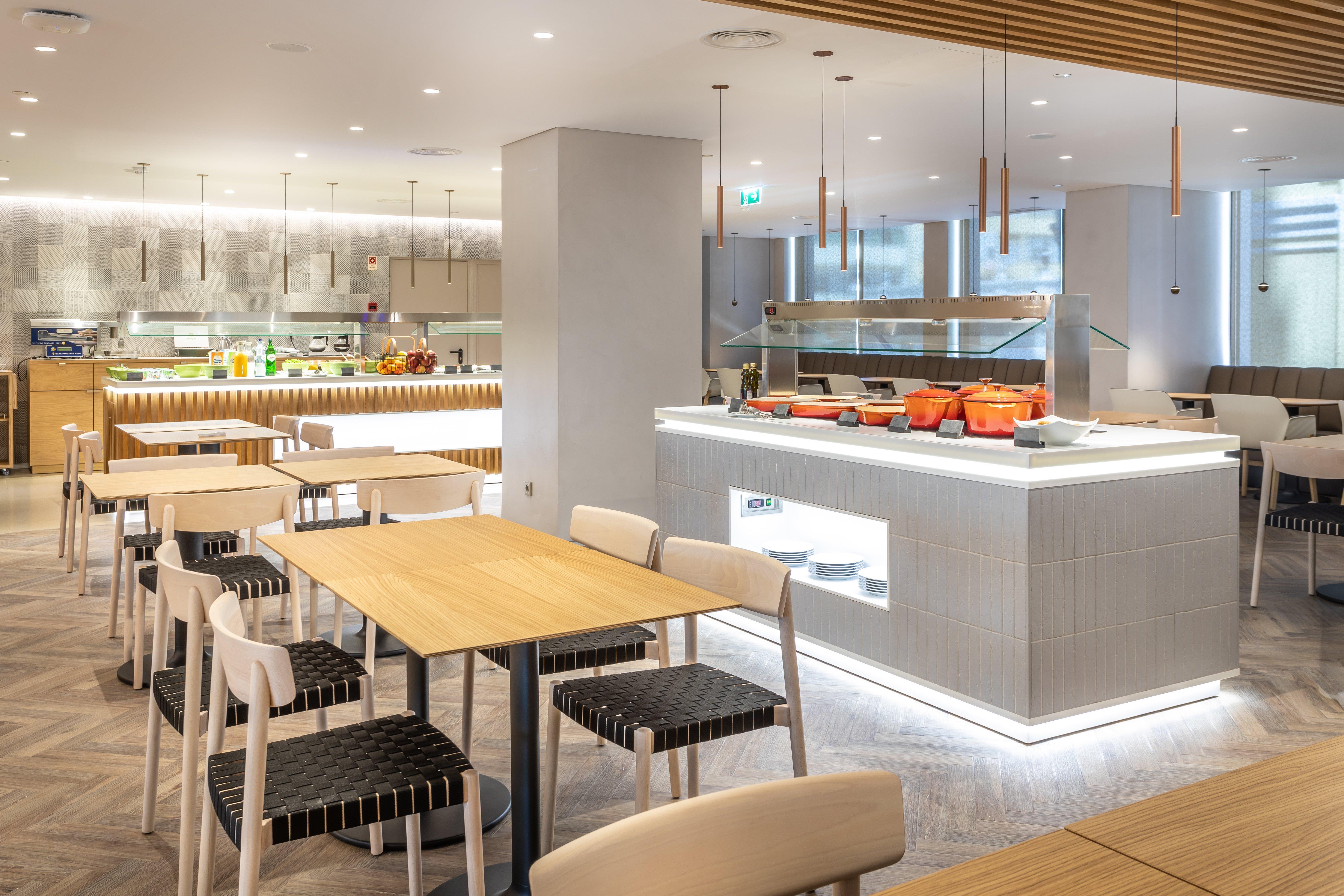 Holiday Inn Lisbon By Ihg Esterno foto