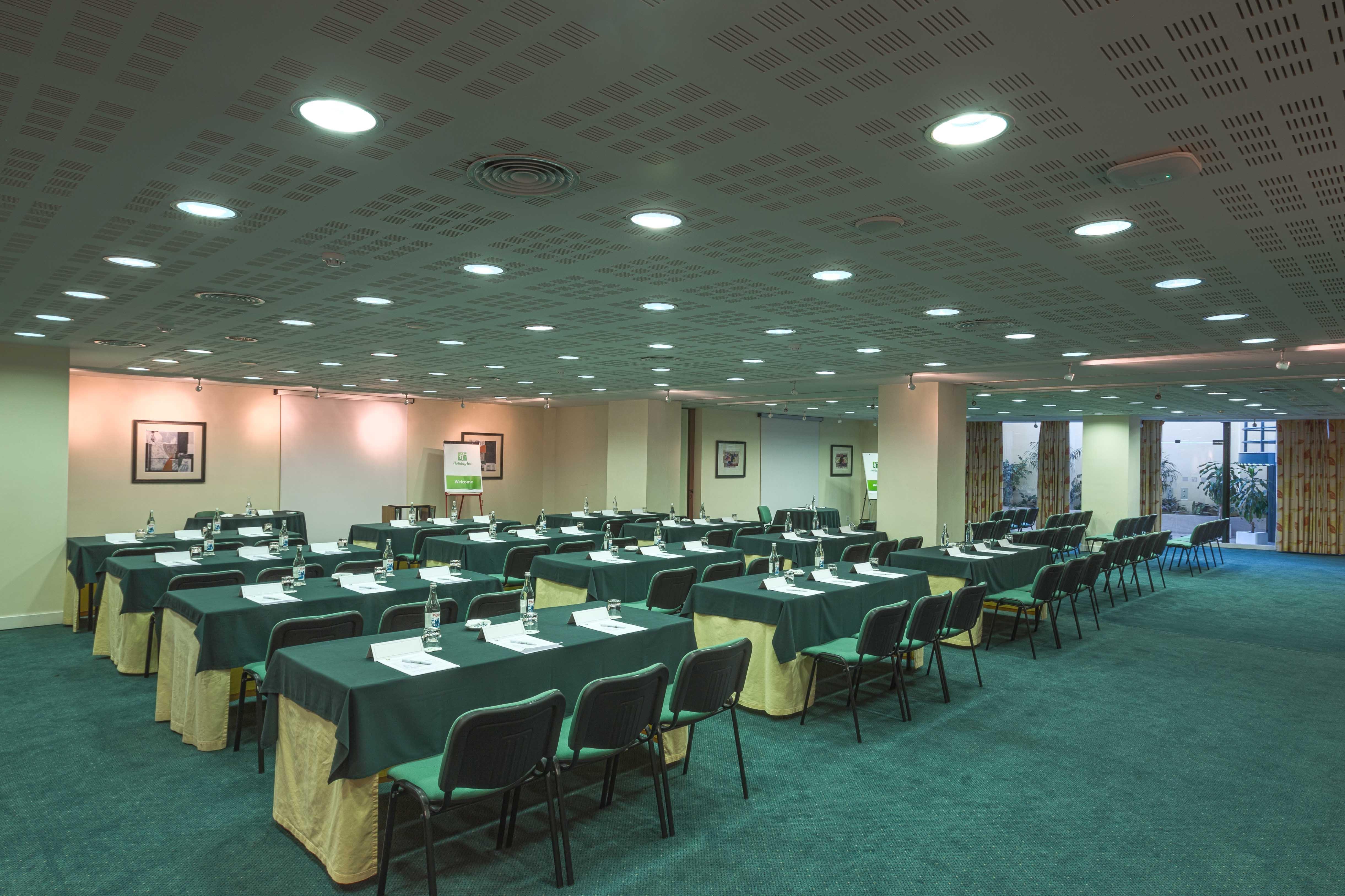 Holiday Inn Lisbon By Ihg Esterno foto