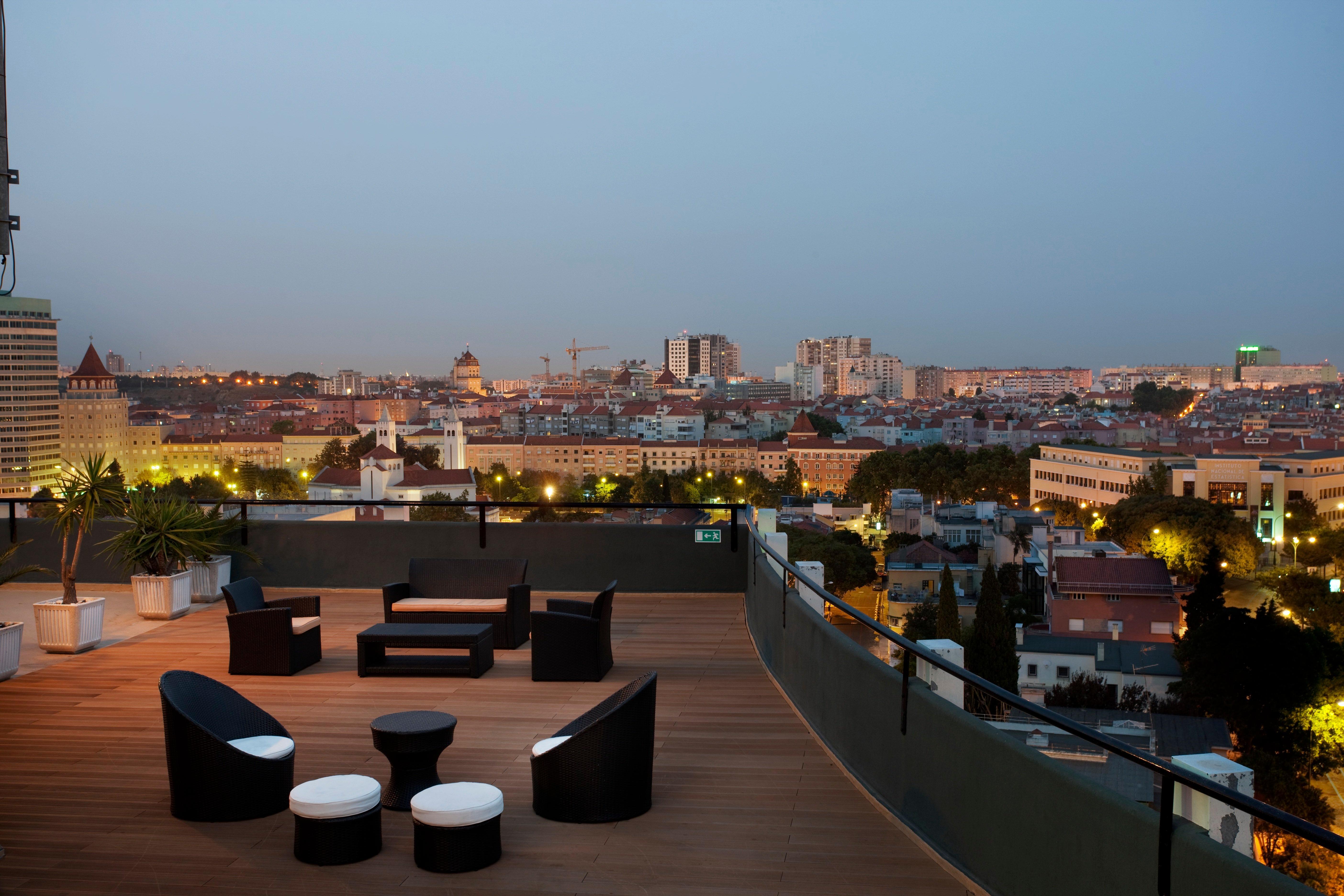 Holiday Inn Lisbon By Ihg Esterno foto