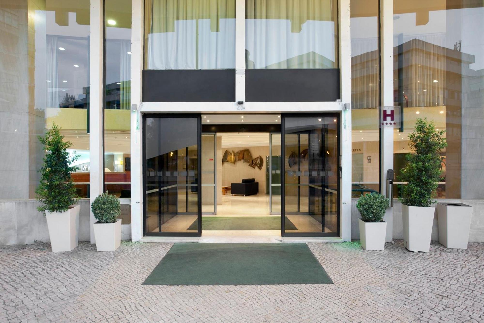 Holiday Inn Lisbon By Ihg Esterno foto